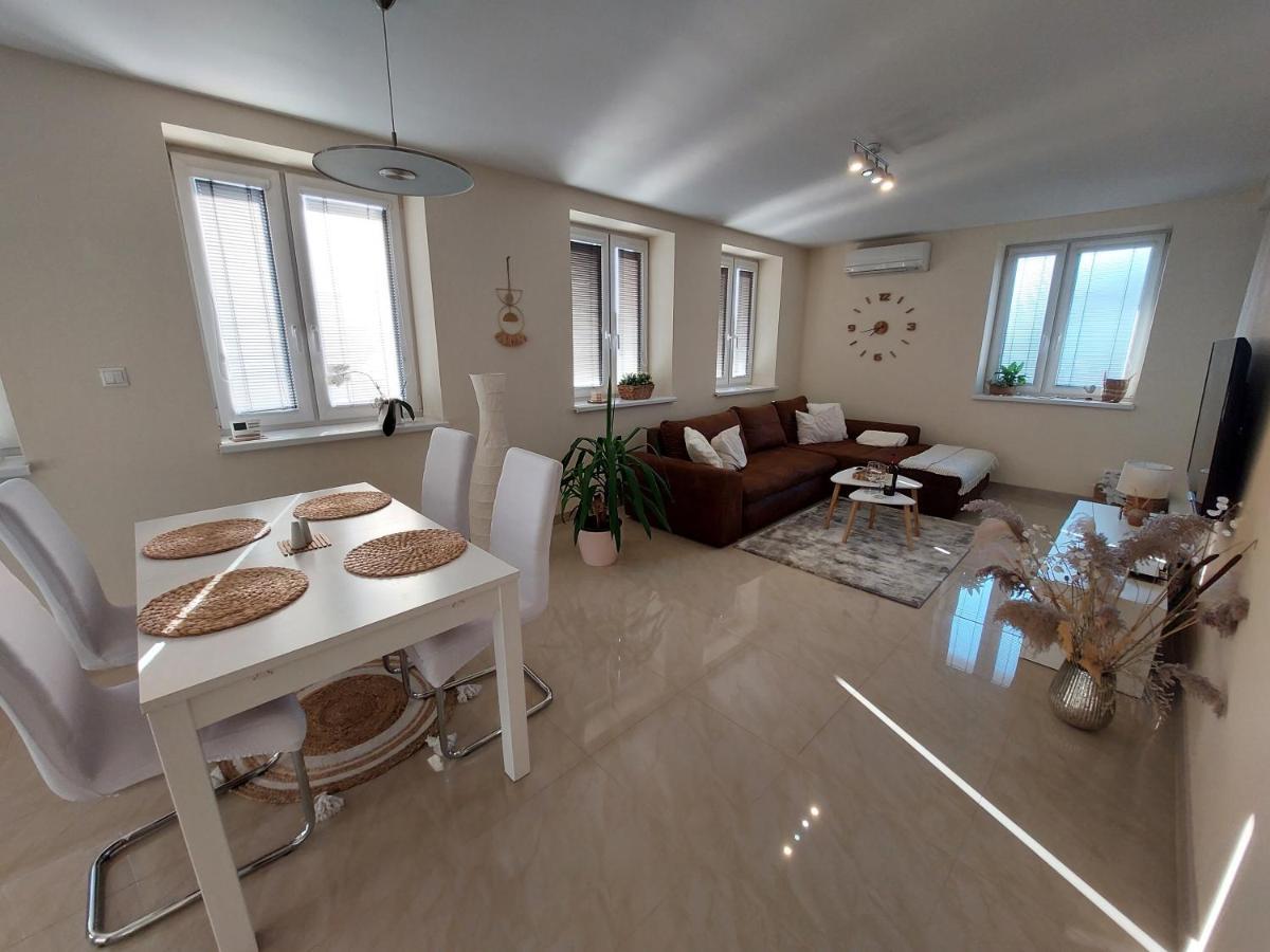 Frastak Apartment Hlohovec Εξωτερικό φωτογραφία